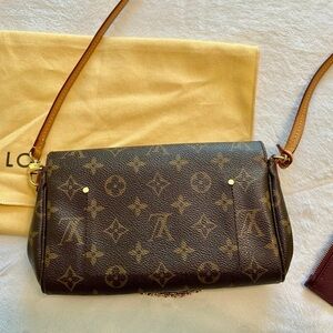 "Fashion Forward: The Louis Vuitton Brown Letter Combination Women's Bag"